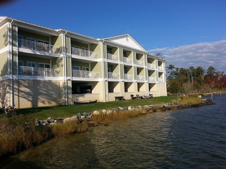 Island Inn & Suites, Ascend Hotel Collection Piney Point エクステリア 写真
