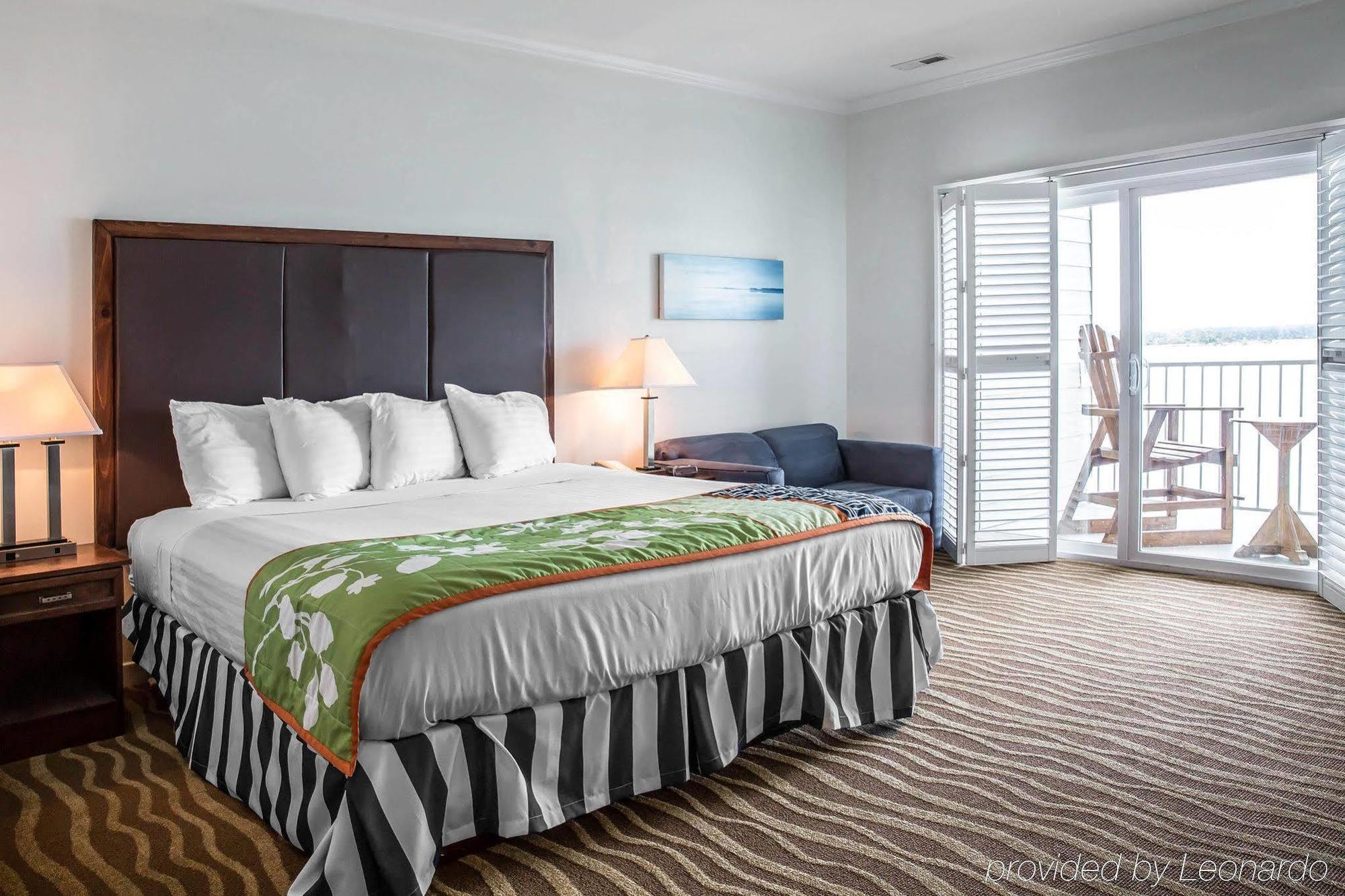 Island Inn & Suites, Ascend Hotel Collection Piney Point エクステリア 写真