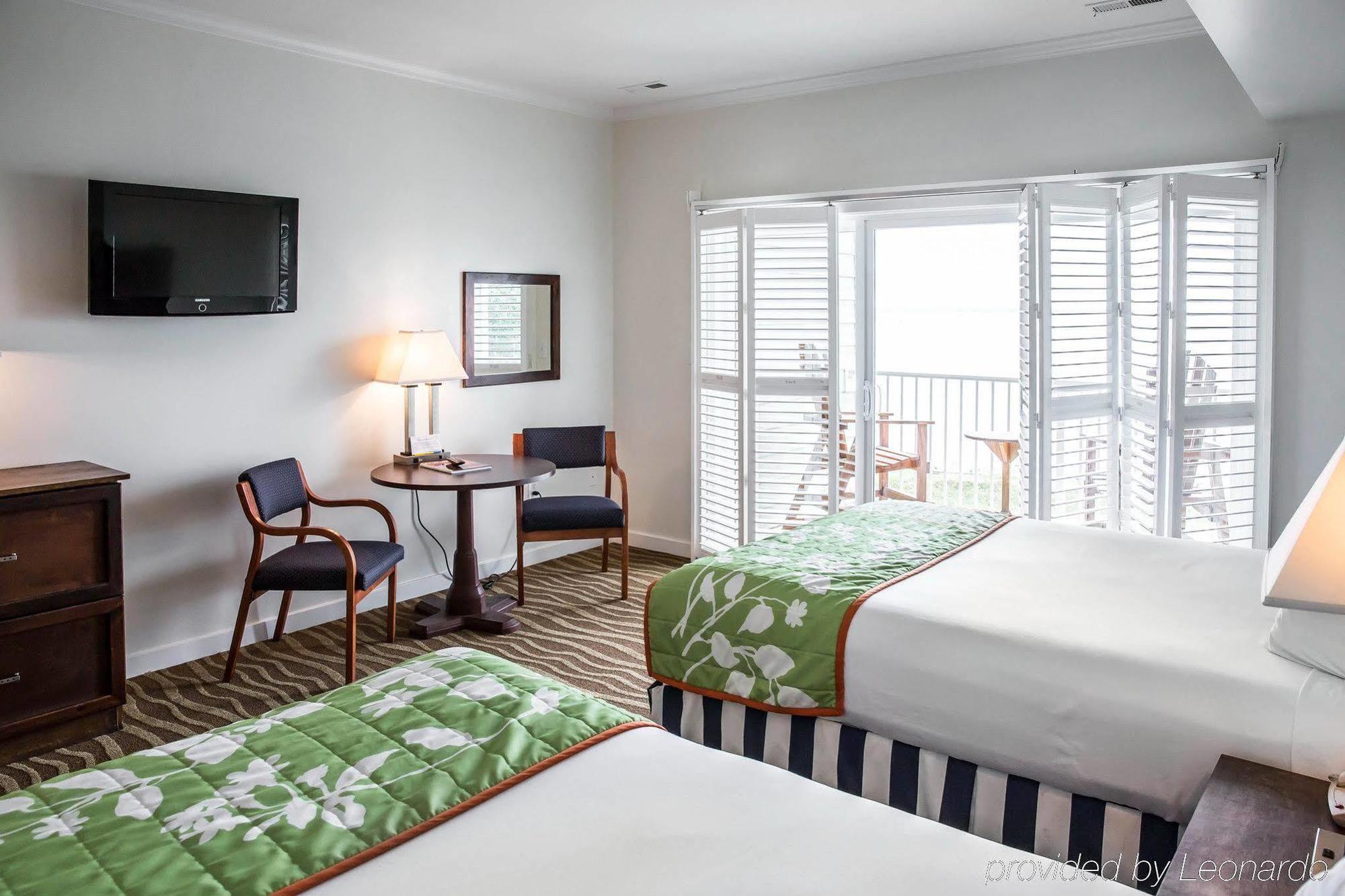 Island Inn & Suites, Ascend Hotel Collection Piney Point エクステリア 写真
